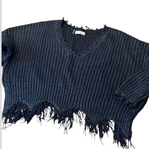 ELAN⭐️ frayed distressed crop sweater